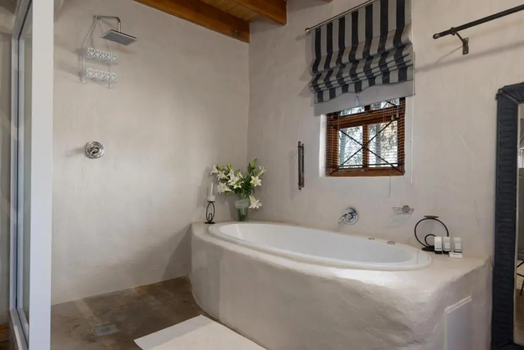 Monte Bello Estate