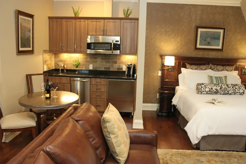 Guest House at Norwalk Inn