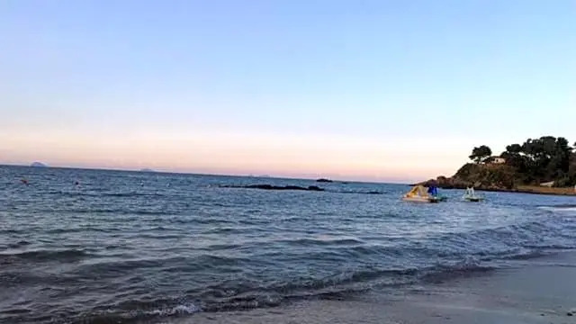 Stanza in Villa con giardino vista mare