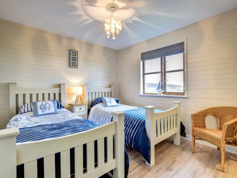 Holiday Home Uwch y Castell