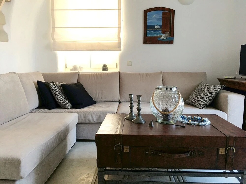 Delicate Mykonian House at Houlakia