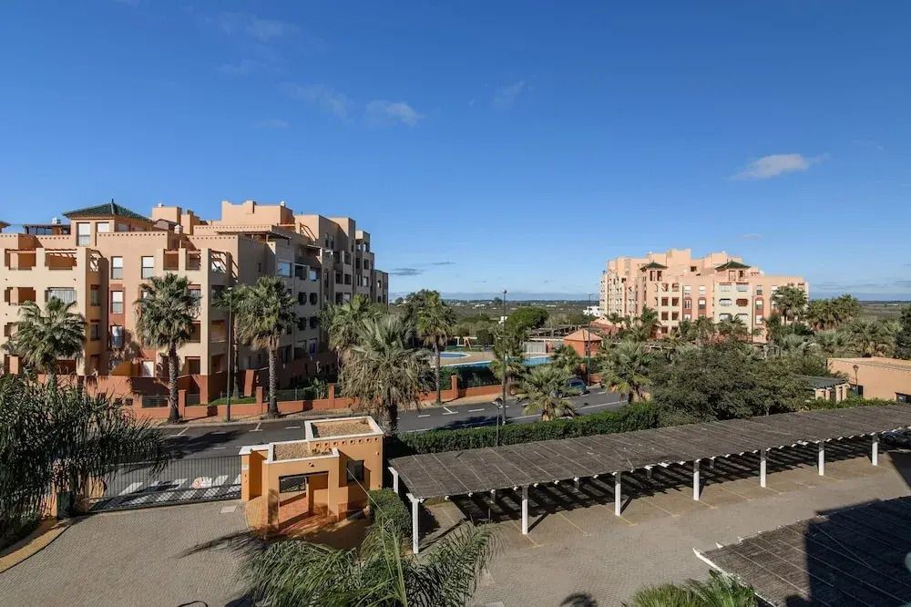 Cozy Seaside Retreat at Los Albatros