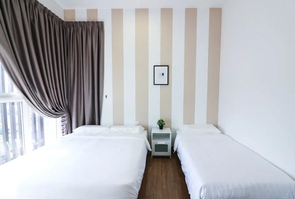 Victoria Home Sentrio Suites