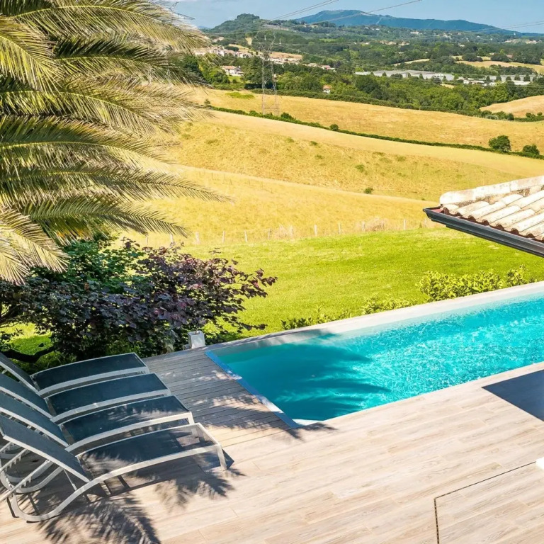 Maison Madalena With Pool Close to Ocean