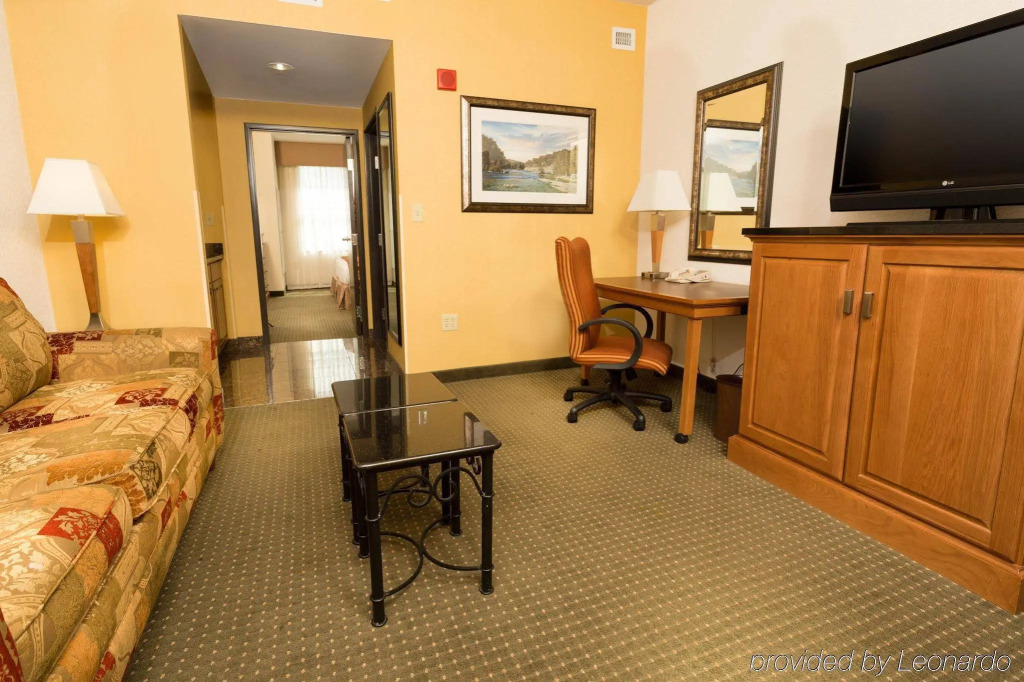 Drury Inn & Suites San Antonio Near La Cantera