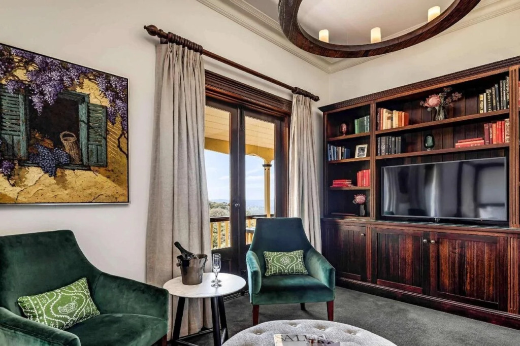 Mount Lofty House Adults Retreat - Enjoy 21 Signature Inclusions