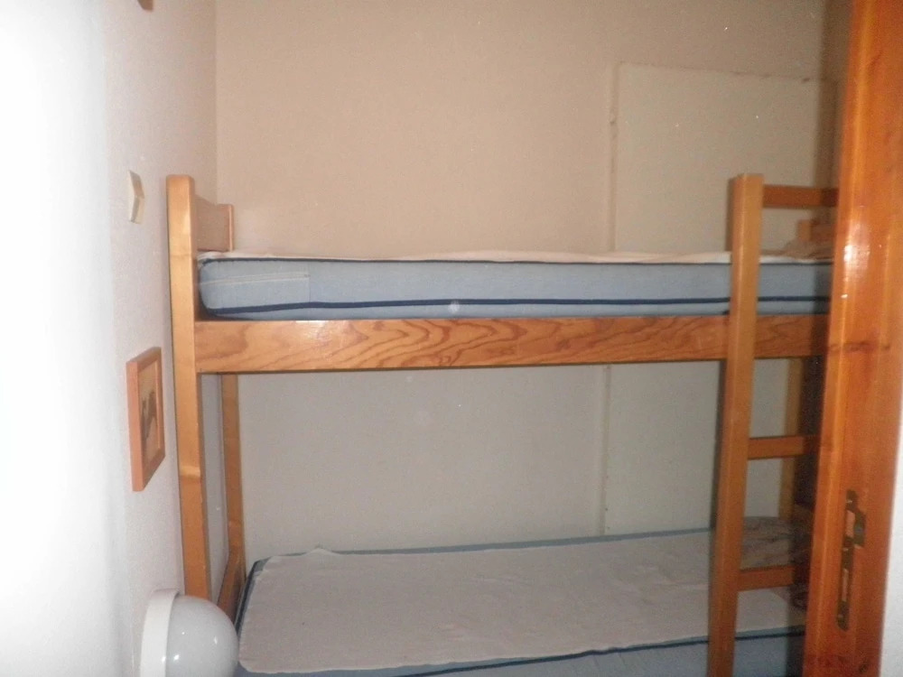 Lou Services Apartment M2-112 LSI 001