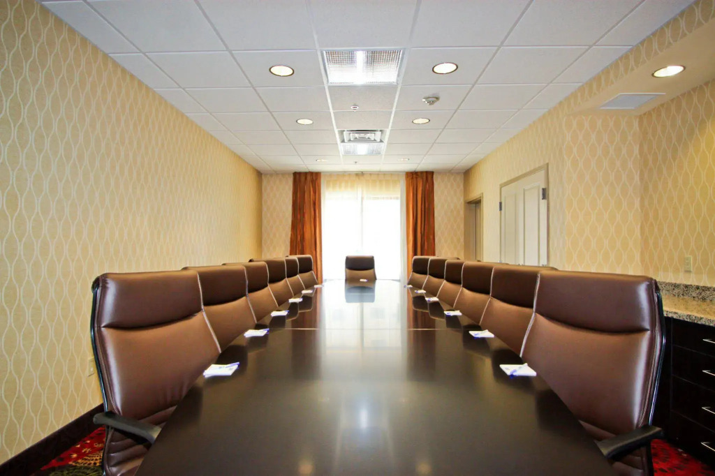 Holiday Inn Express and Suites Missoula by IHG