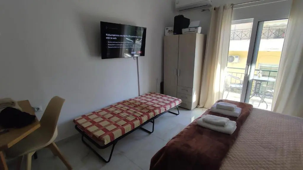 Beautiful Choice - near Athens airport - 50m from the sea - IQ+