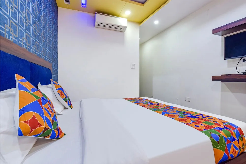 Hotel Diamond Key by OYO Rooms