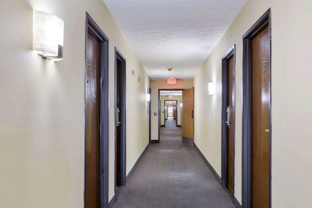 Red Lion Inn & Suites Olathe Kansas City