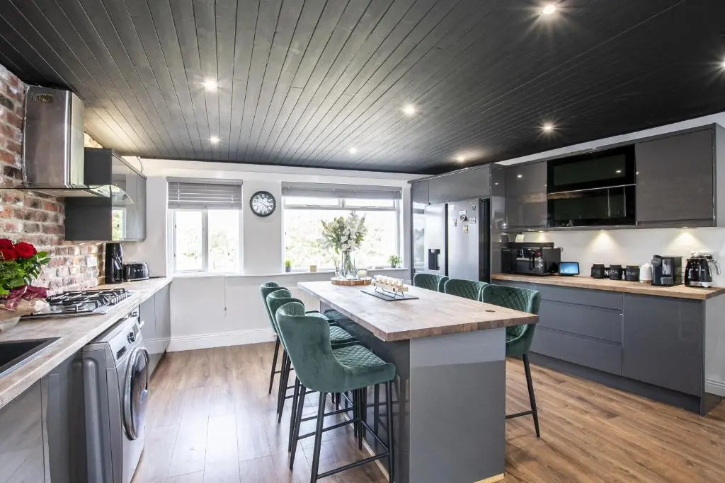 7 Argyle Terrace