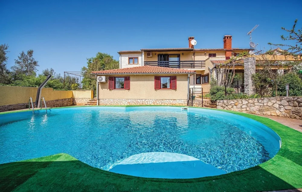Awesome Home in Porec With Wifi and 3 Bedrooms