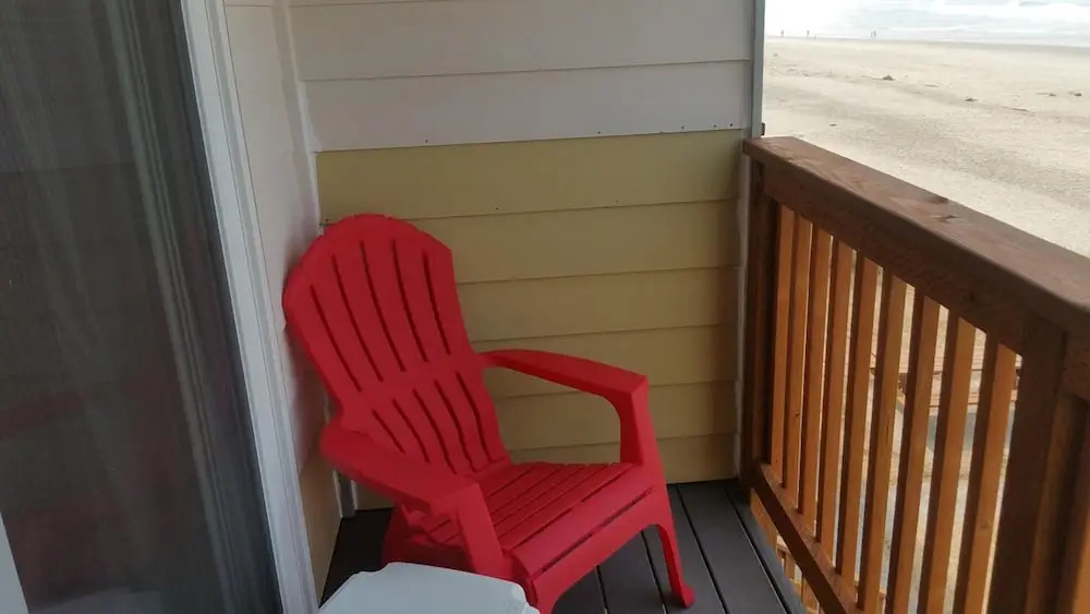 Tradewinds Motel