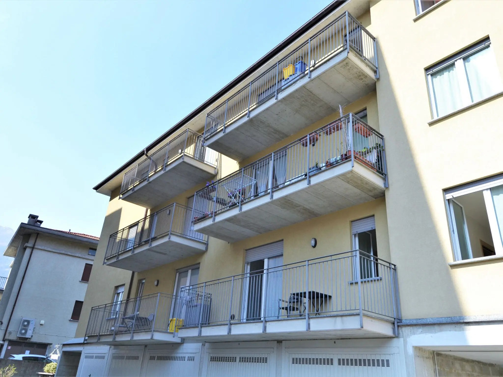 Pleasant apartment in Dervio with balcony