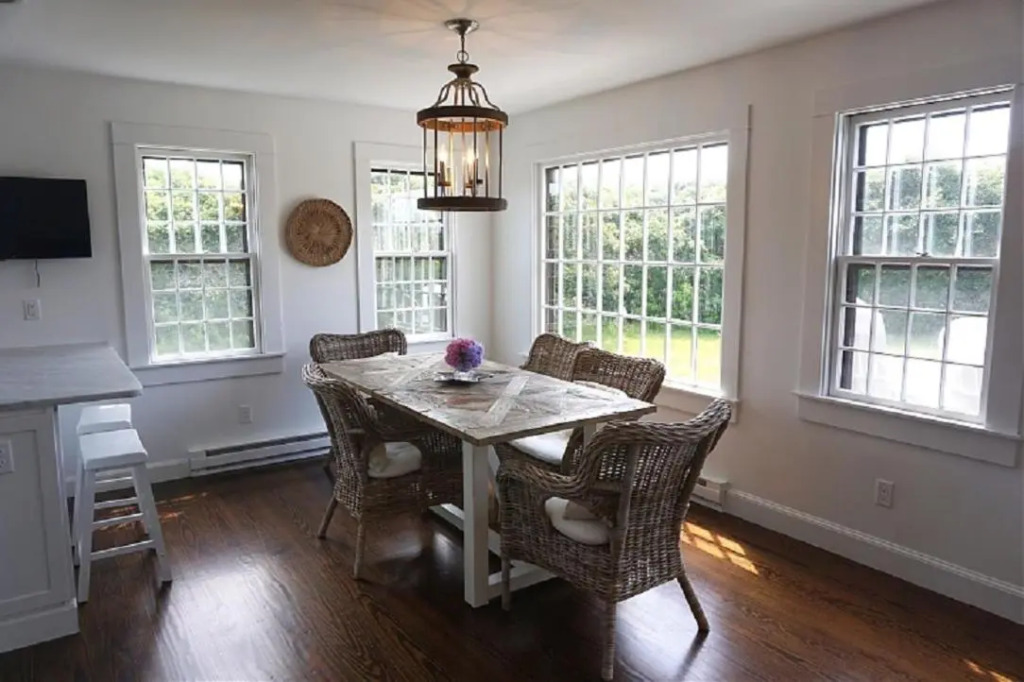 9 Green Hollow Road