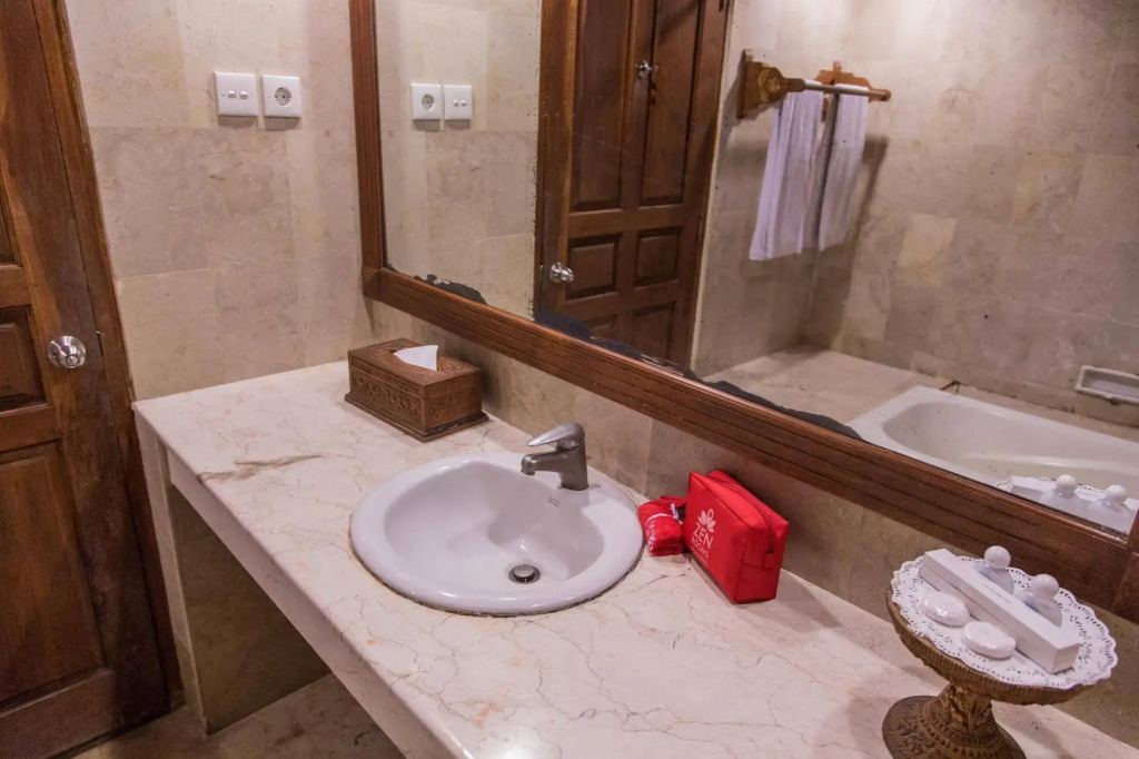 ZEN Rooms Jimbaran Pantai Kedonganan