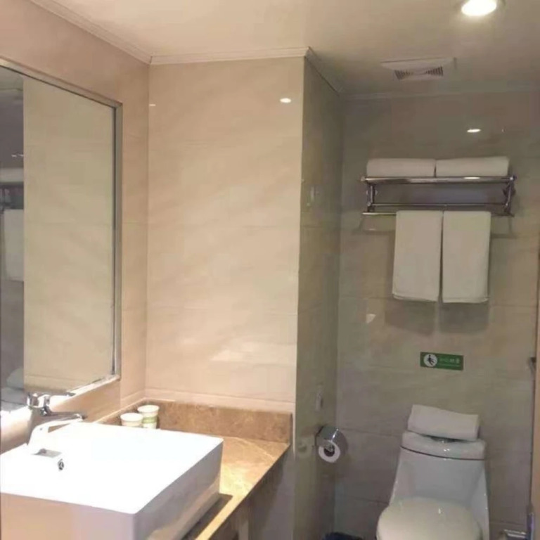 Traders Hotel Shanghai