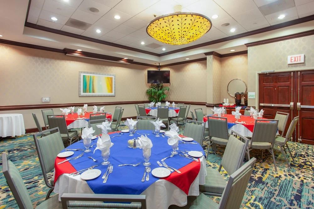 Holiday Inn Hotel & Suites Tallahassee North I10 And Us27