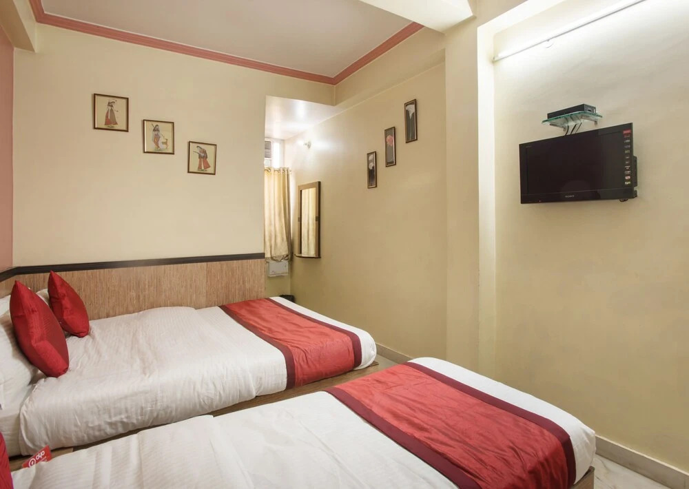 OYO 482 Hotel Maan Manuhaar