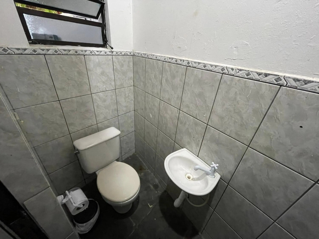Casa com Piscina Hidro, área Gourmet, Próximo à praia