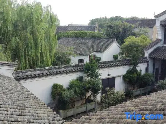 Cixi Zhenhurenjia Chinese Inn