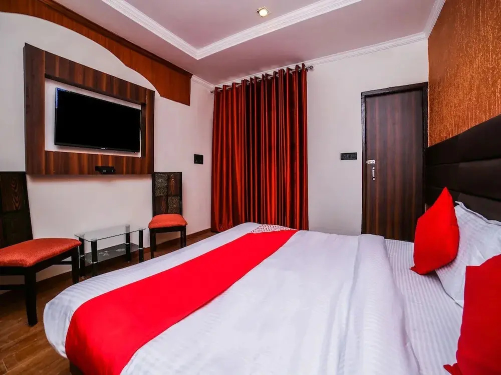 Hotel Royal Town By OYO Rooms