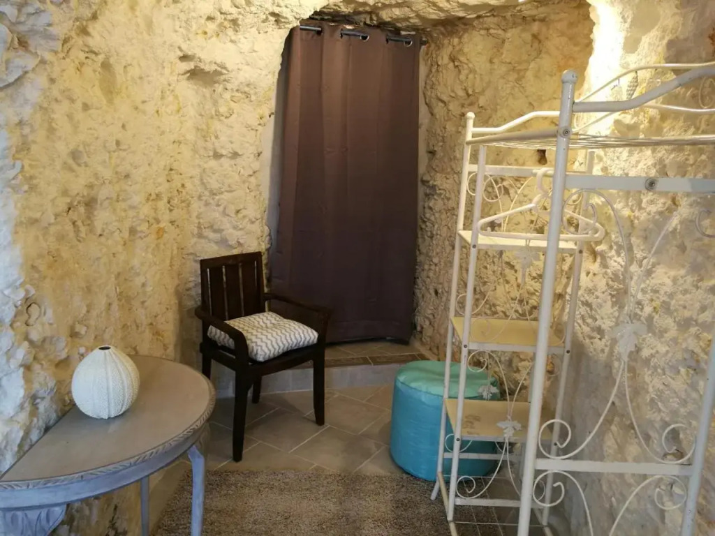 Cave Du Coteau