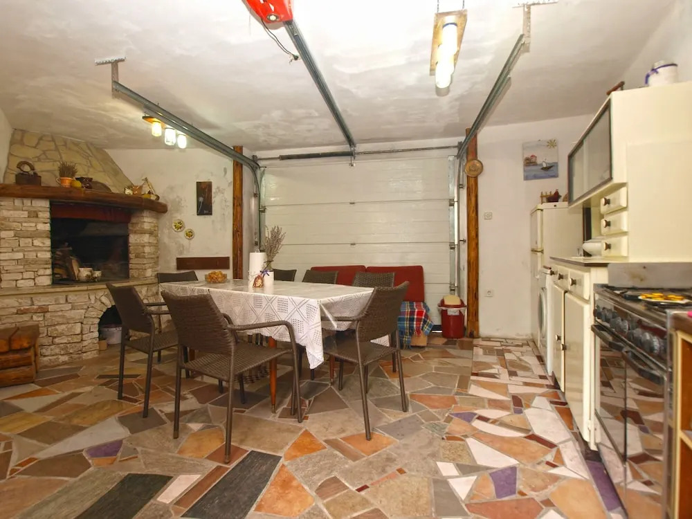 House 1599