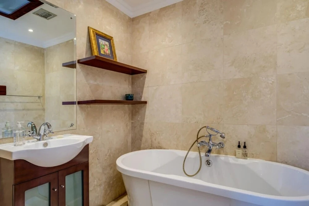 Eclectic Apartment in the Bustling De Waterkant 209 DWP
