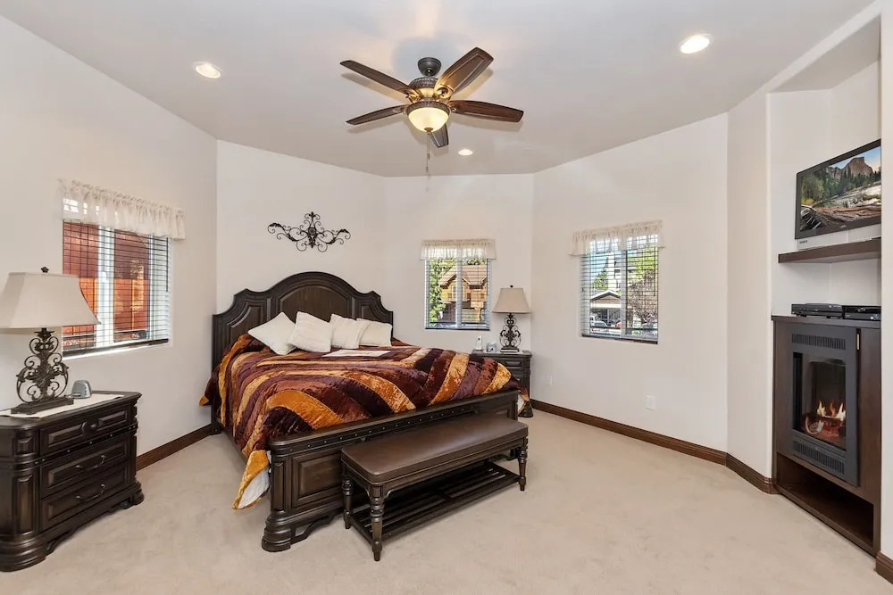 No. 20 Mountain Masterpiece, Lake Views, 6 Bd Ac! 6 Bedroom Home
