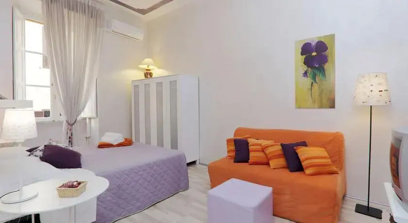 Il Tulipano Colosseo apartment Rome