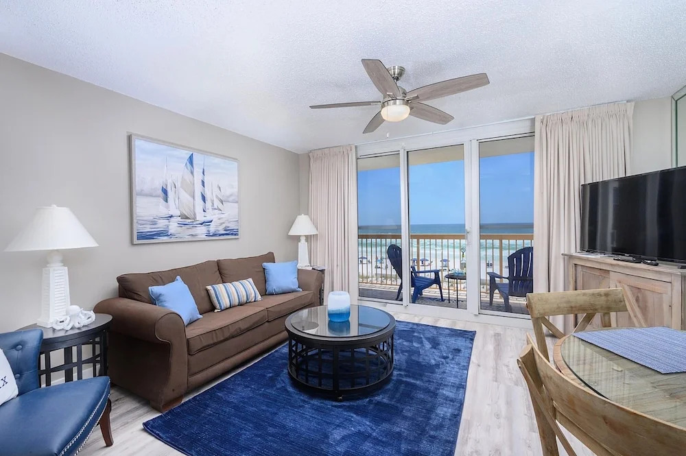 Pelican Beach Resort 308