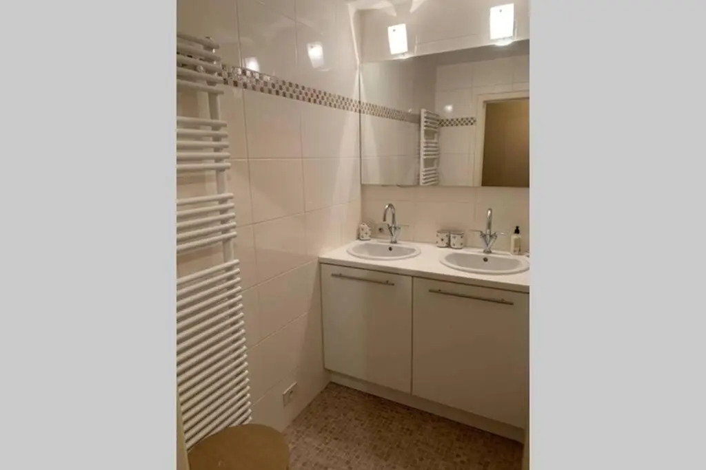 Two bedroom apartment - 50 meters from beach and KYC