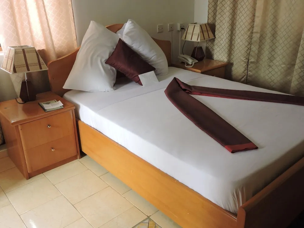 All Seasons Hotel