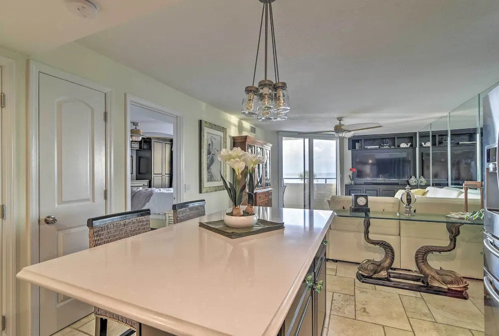 Gulf-view Hudson Condo in Waterfront Resort!