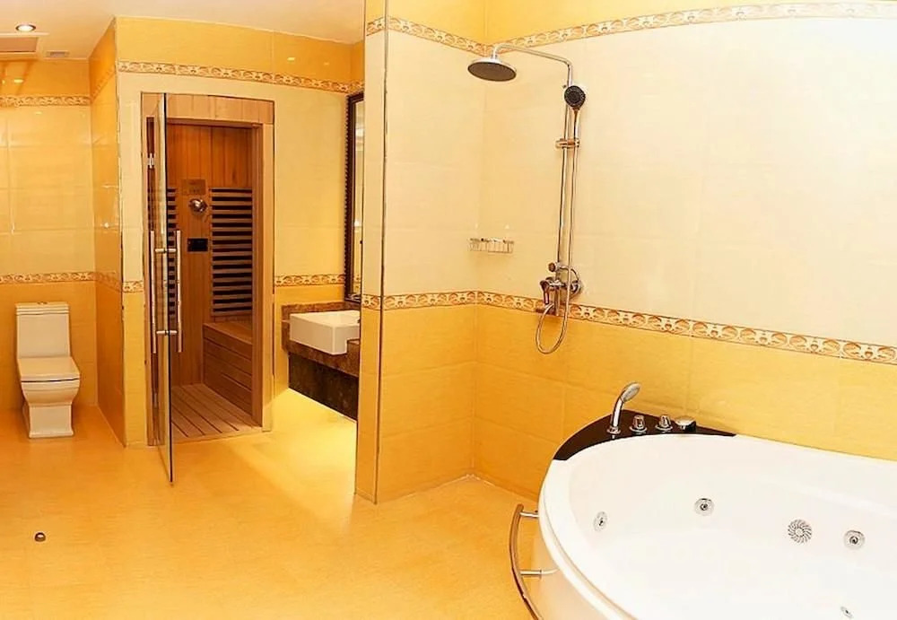 Linhai Hotel