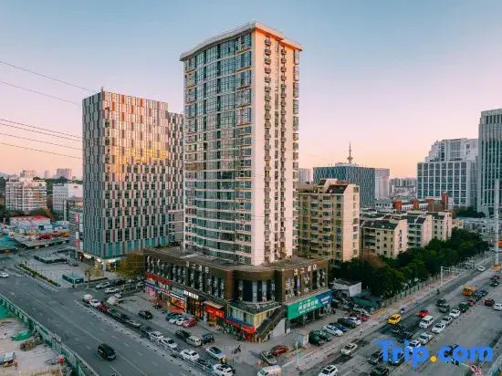 Qingmu Select Hotel (Yuejianglou Scenic Area, Rehe Road, Nanjing)