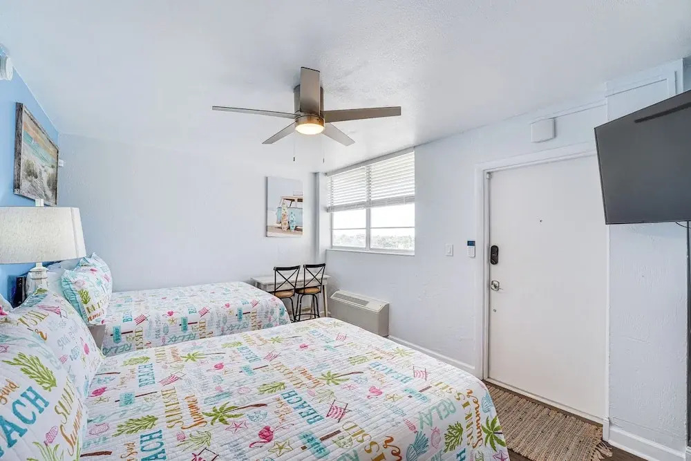 Beachfront Studio w/ Community Indoor Pool!