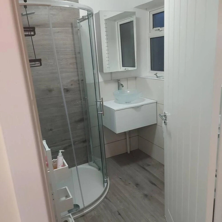 Lovely & Beautiful 2 Bed-apartment in Borehamwood