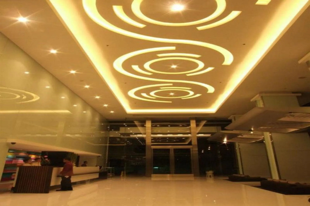Sunee Grand Hotel and Convention Center