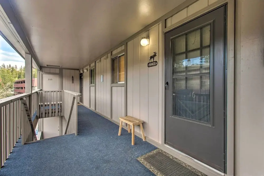 Winter Park Condo on Bus Route, 2 Blocks to Dtwn!