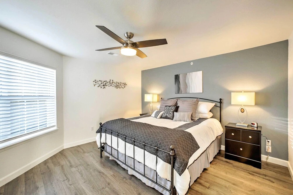 Near Branson Landing / Sister Condo Very Close by!