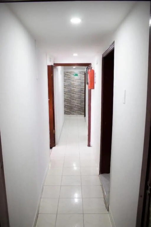 Hotel Punto 100