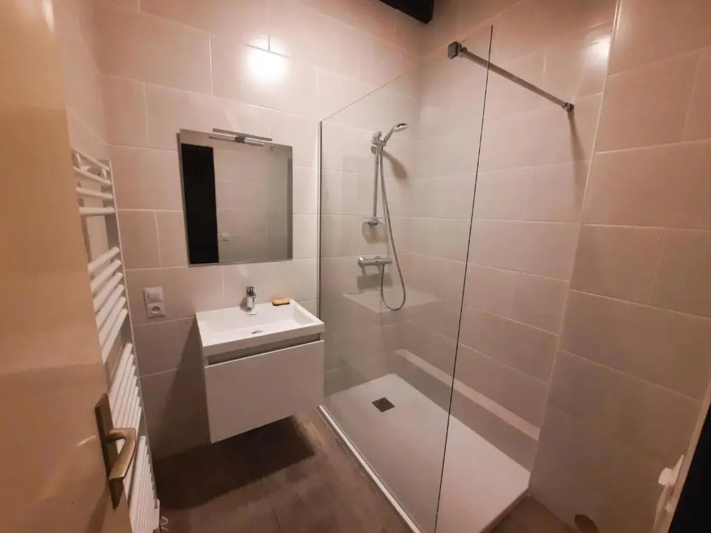 Villa Patio Duplex Calme, Proche Plage et Commerces, Idéale pour 4 Pers. - FR-1-239-237