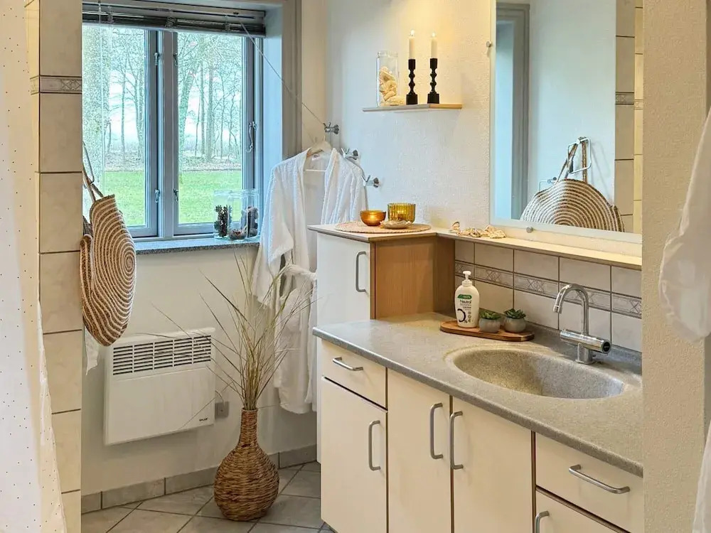 8 Person Holiday Home in Thyholm