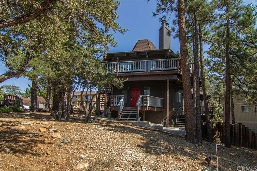 Hexagon Mountain Retreat - Unique Hexagon Cabin With A Hot Tub! 3 Bedroom Home