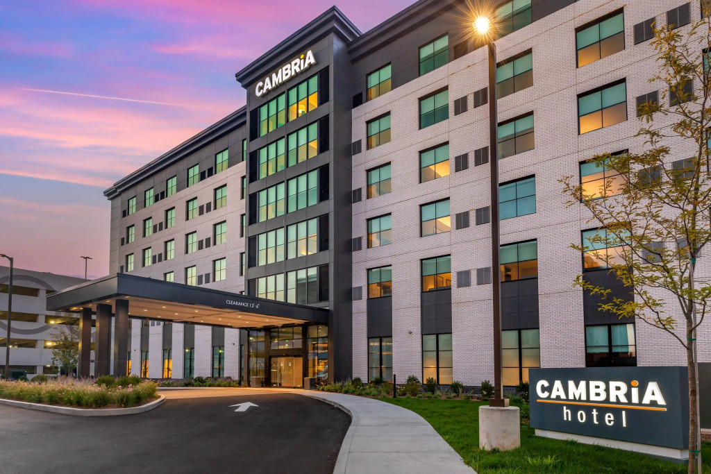Cambria Hotel New Haven University Area