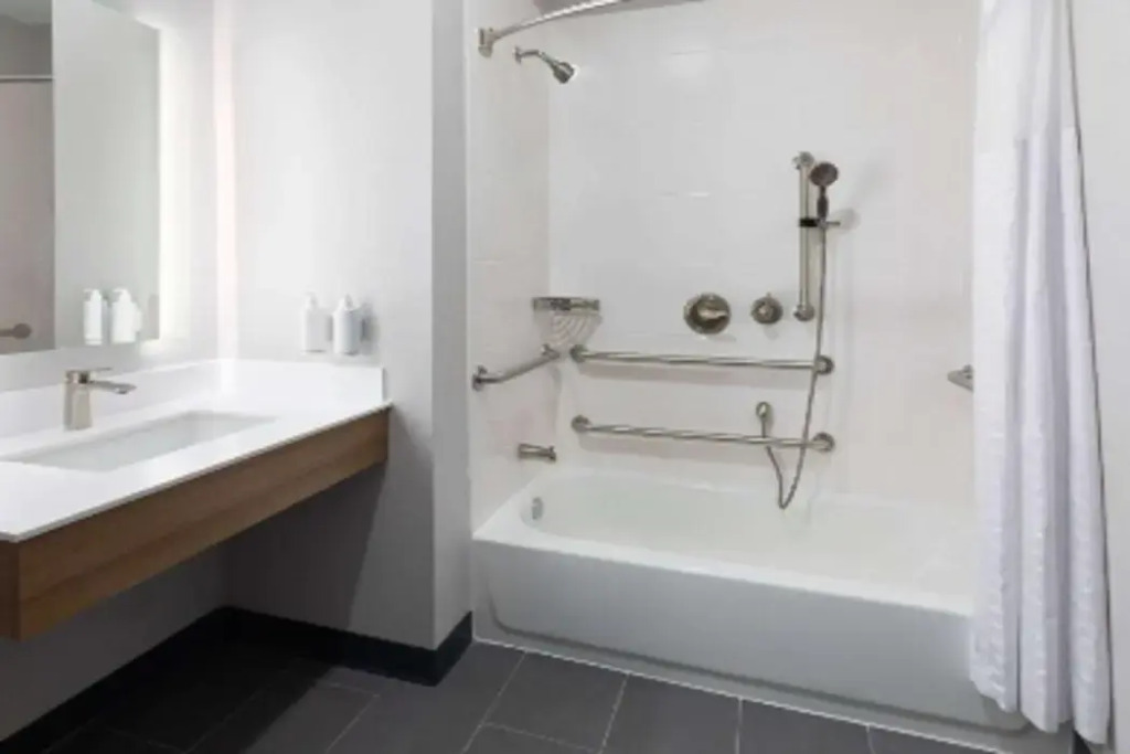Microtel Inn & Suites by Wyndham Olive Branch