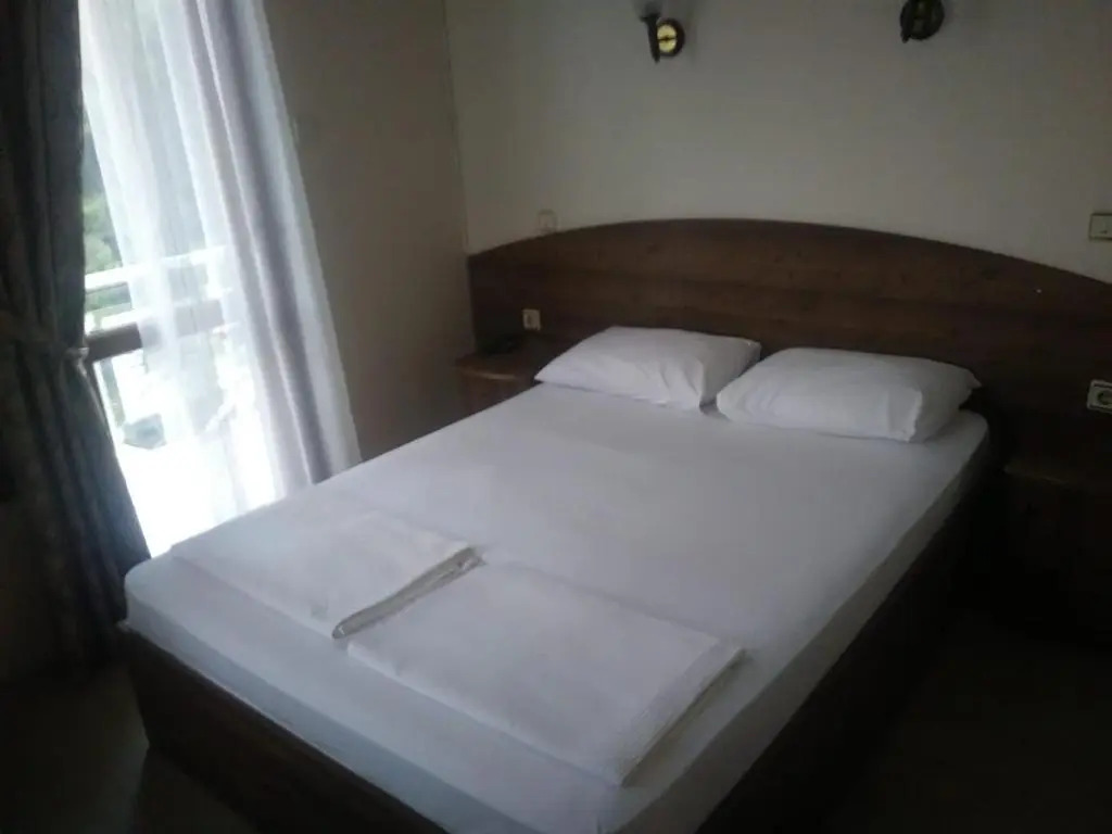 Limon Otel